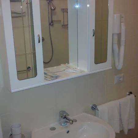Aparthotel Roma 3*