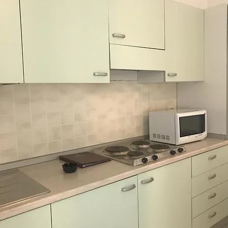 Roma Aparthotel 3*